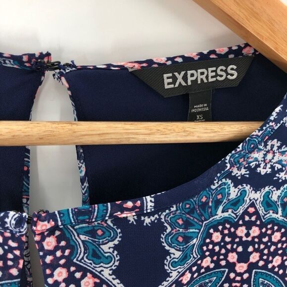 Express Paisley Print Keyhole Long Sleeve Romper Size XS - Picture 4 of 10